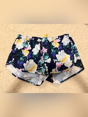 Old Navy Navy Floral Athletic Shorts with Multicolor Blooms